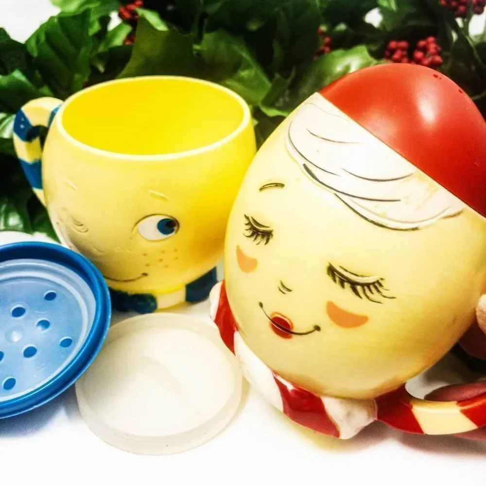 1950’s Mr. & Mrs. Egg Eggnog Shaker Mugs Vintage Winter Holiday